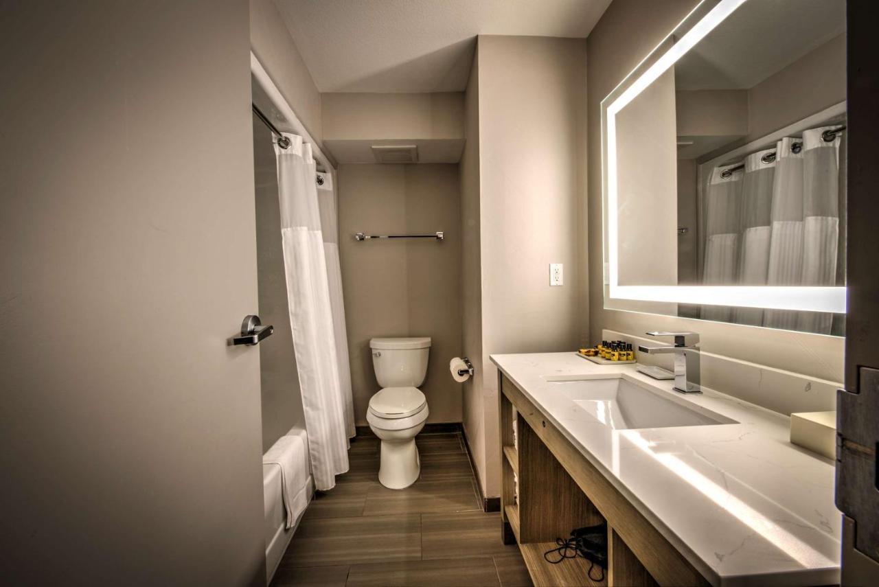 Western Media Center Inn&suites Hotel Burbank