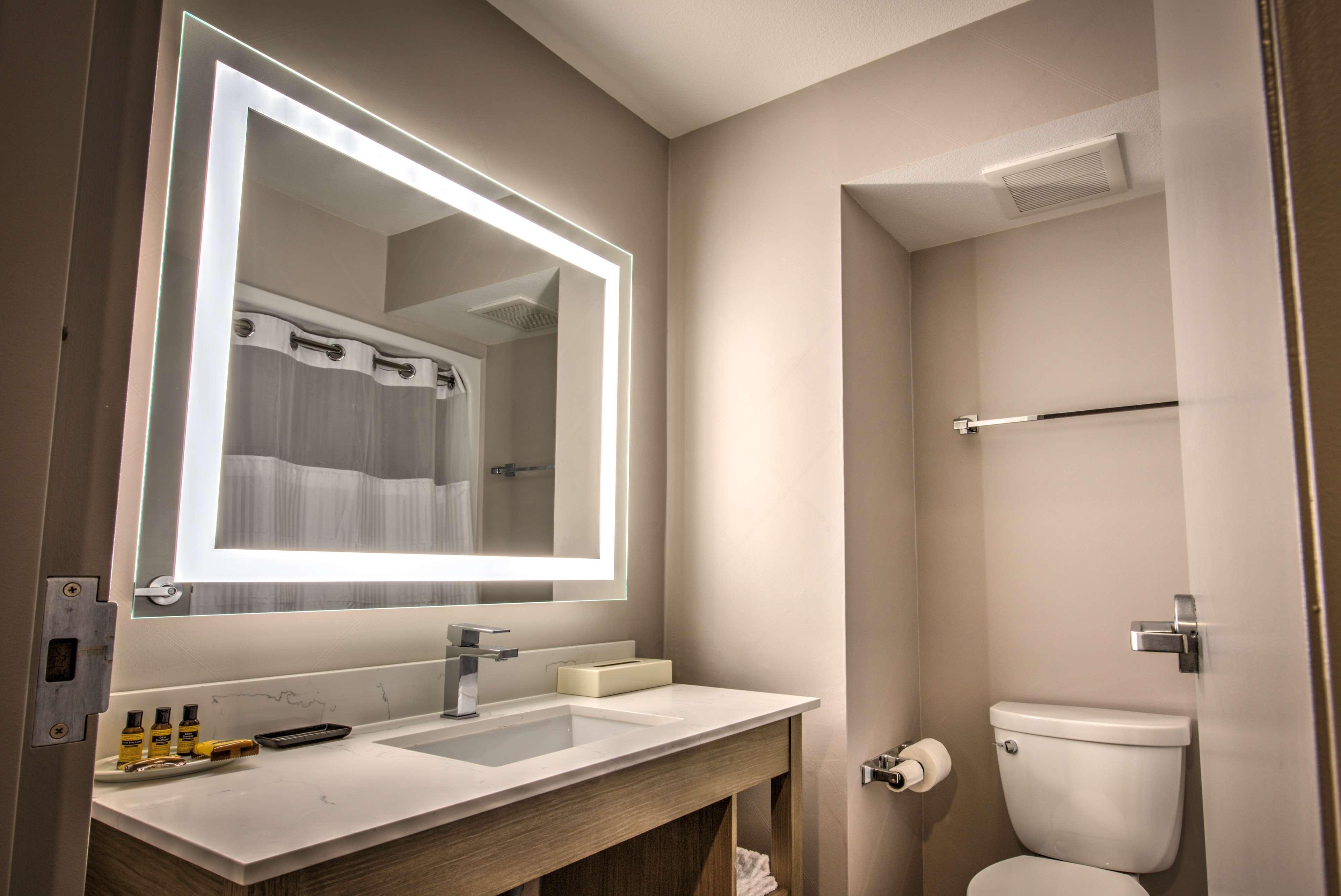 Western Media Center Inn&suites Hotel Burbank