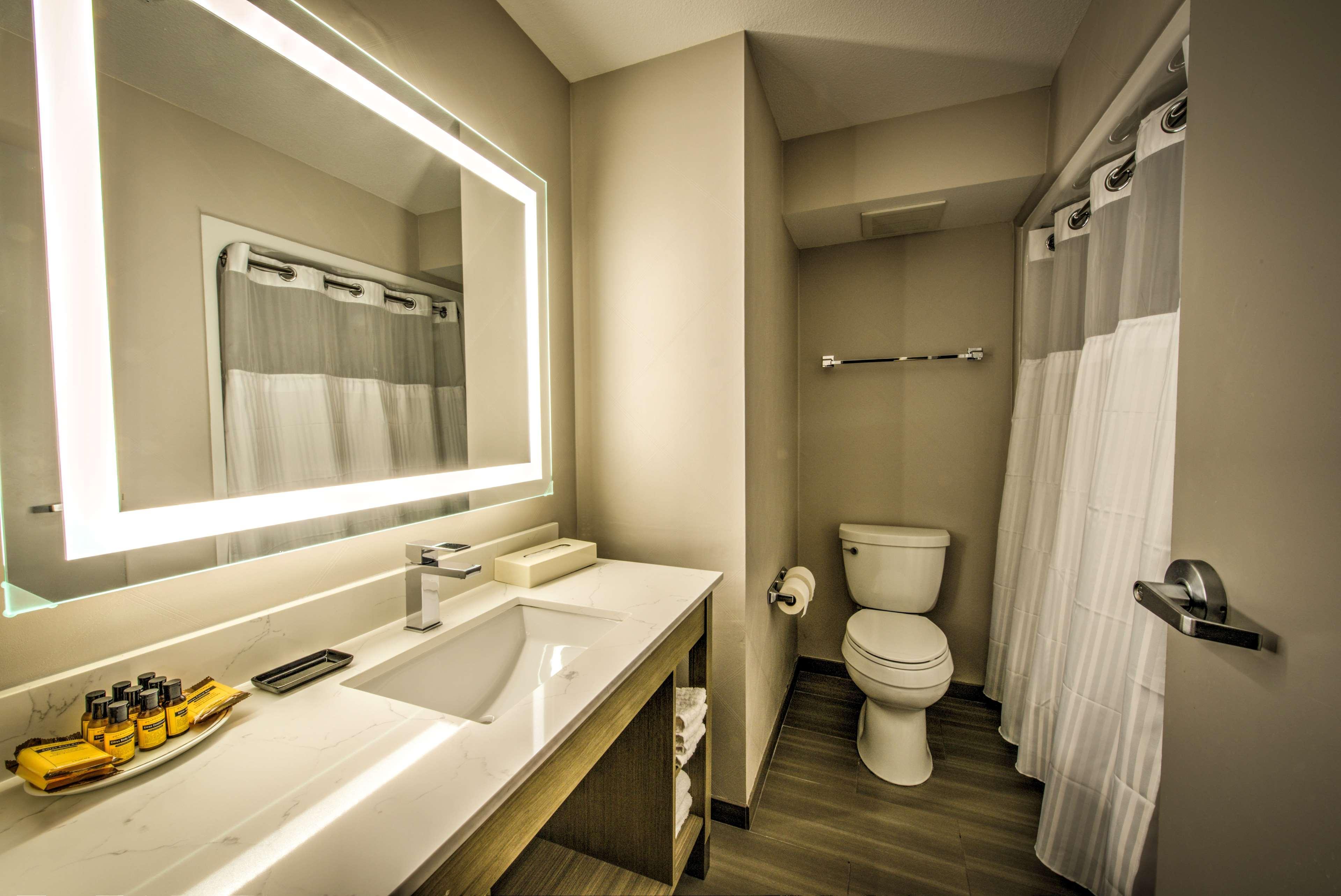 Hotel Western Media Center Inn&suites 3*