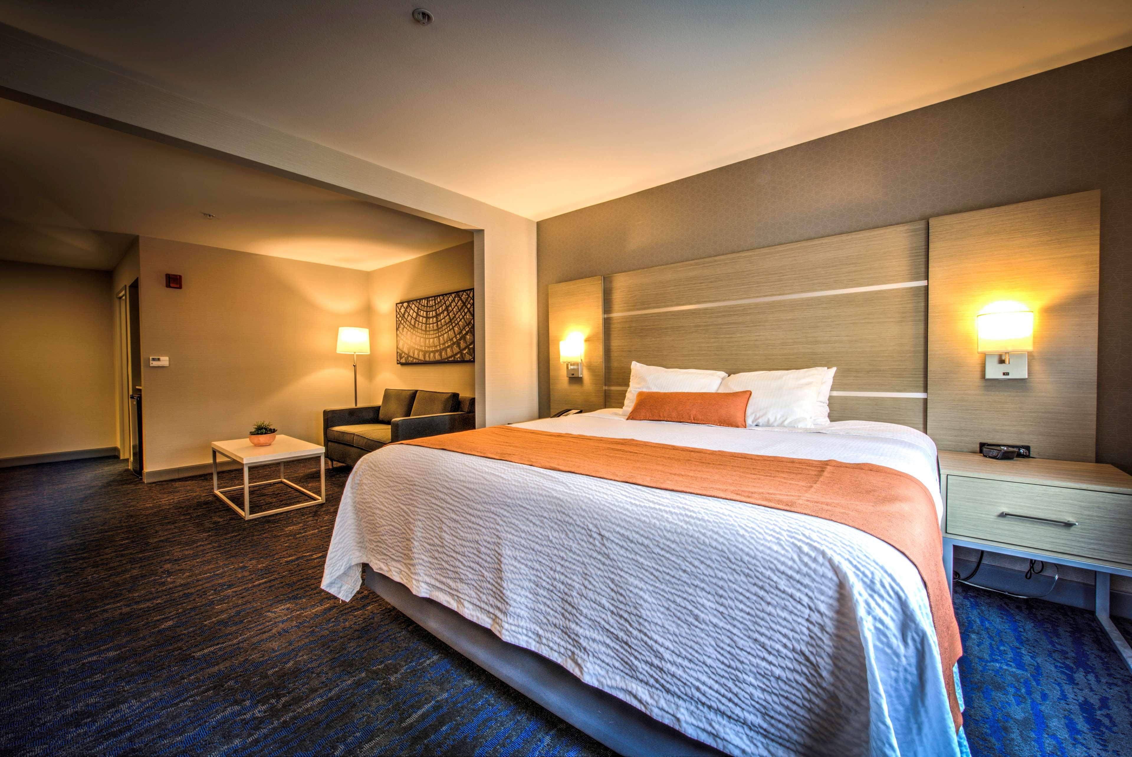 Hotel Western Media Center Inn&suites