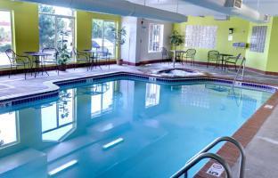 Western Media Center Inn&suites Hotel